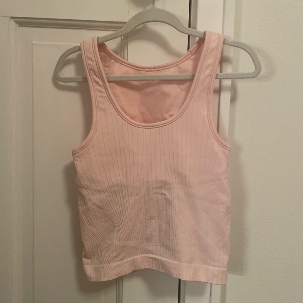 Lululemon Ebb to Street Cropped Tank Top